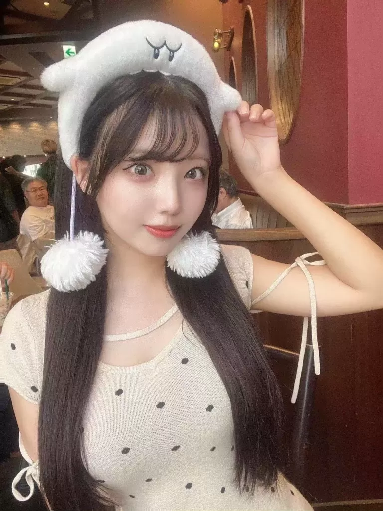 咖啡店里最可爱的那个小姐姐木木她来了，还不来一场甜甜的约会？  东京 26身高154