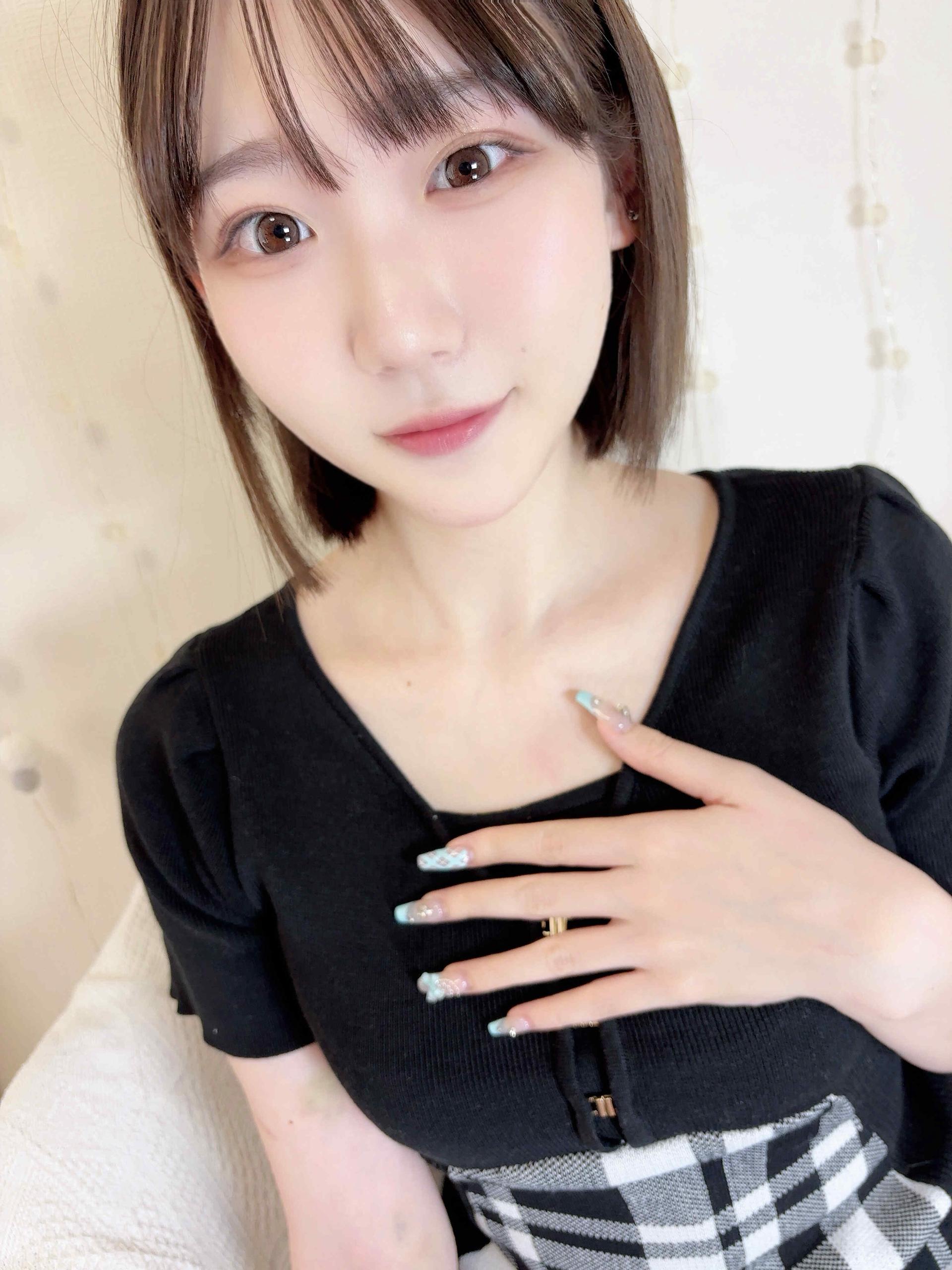 风佳     东京（新宿） 22身高164。60min   3.2W/ 90min  4.2W /120min   5.4W