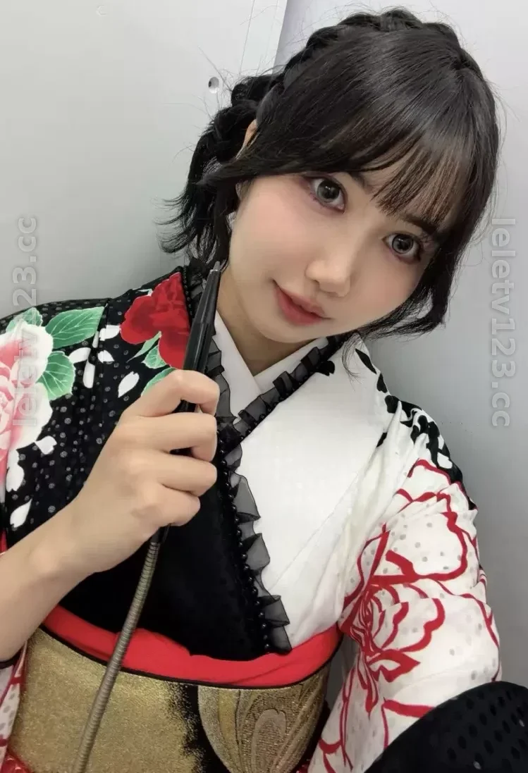 反差女大静静二次元完美身材，迷人的脸蛋青春的身体~ 东京 24身高161